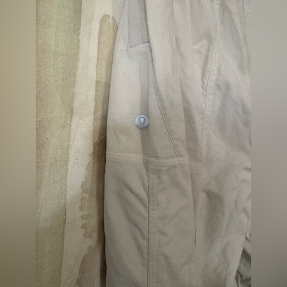 Women’s White Studio Pant 🌵read description - Picture 2 of 10